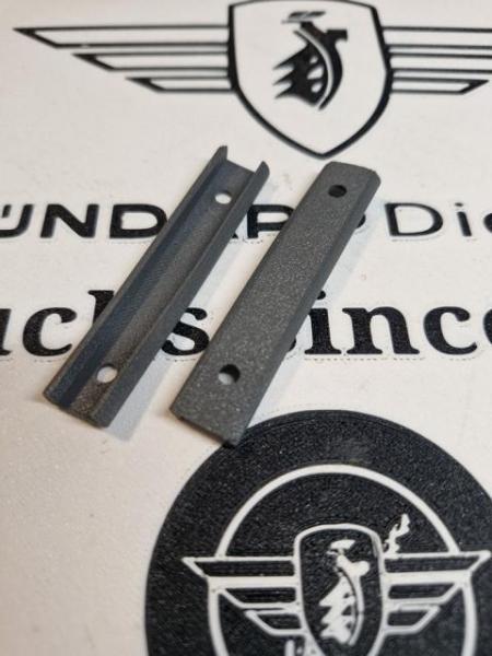 Zündapp 2 Stück Schutzblech Distanzstück Abstandshalter Gummi 517-​19.124 TPU GRAU MATT